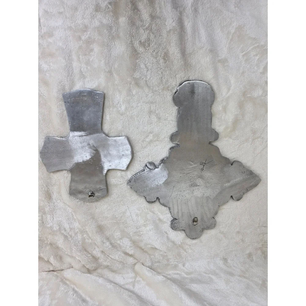 Lot of 2 Ornate Metal Cross Wall Decor Art‎